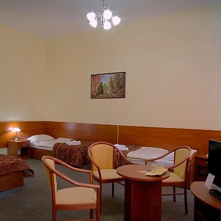 Gryf Hostel *